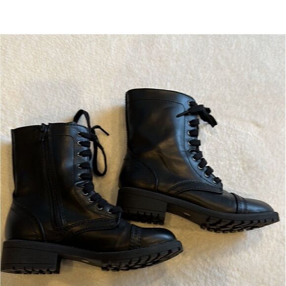 Arizona- AZ Jones Pewter Combat Boots - Picture 7 of 12